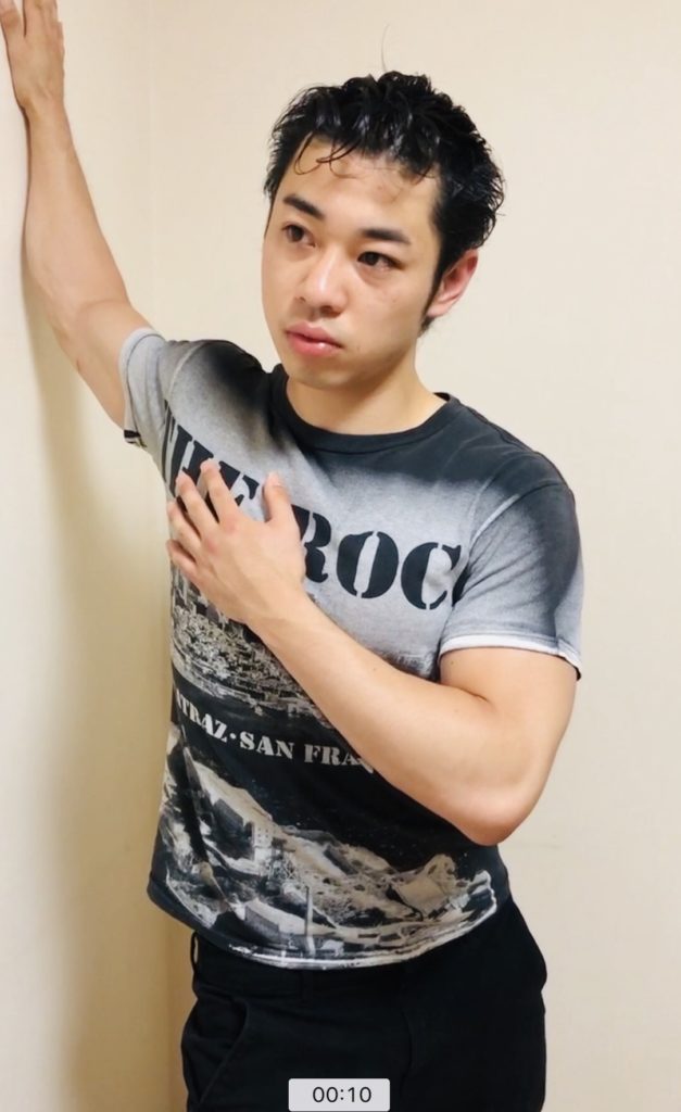 プロフィール