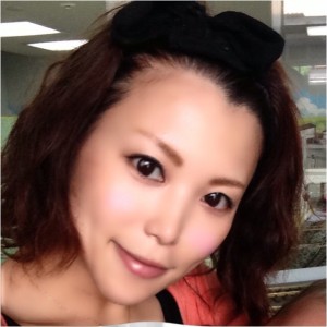 写真、絵などが豊富で堅苦しい雰囲気でないので結構読みやすいと思います。 ちなみに他の資格を視野に入れている人にもおすすめできます。